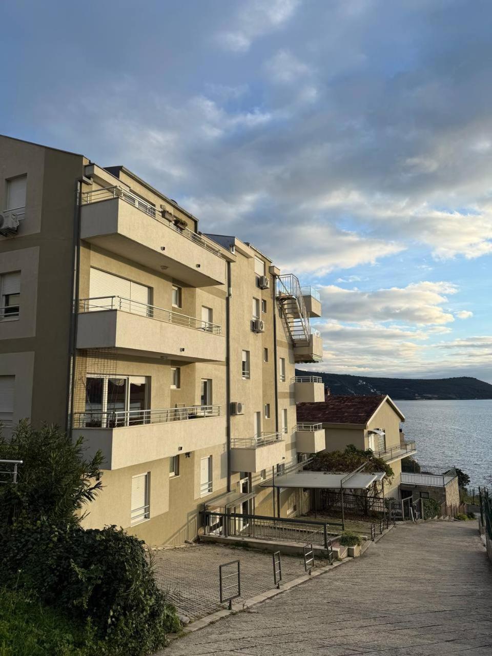 Savina Apartment Herceg Novi Exterior photo